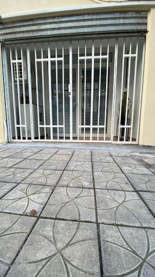 Kosta'S Home ติรานา ภายนอก รูปภาพ
